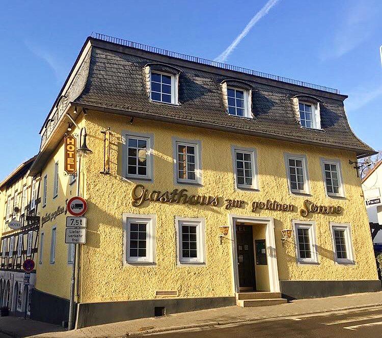 Hotel Zur Goldenen Sonne Usingen Zewnętrze zdjęcie